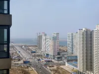 Watch The Sunset Family Apartment