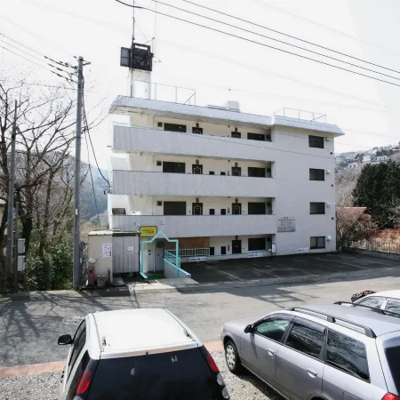 GarlandCourt Usami