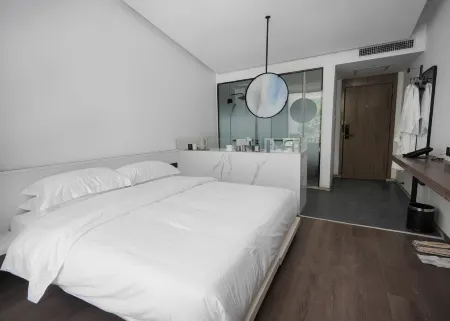 Miduo Manjing Designer Hotel Отели рядом с достопримечательностью «First Draftage of Zhashui Canyon»