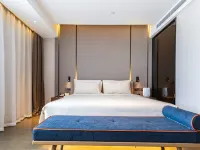 Atour Hotel (Hohhot International Convention and Exhibition Center) Hotels near Saihan