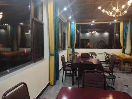 Wenchuan Lin Yi Xing Ju Guesthouse Отели рядом с достопримечательностью «Wolong China Giant Panda Garden Shenshuping Base of CCRCGP»