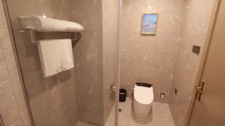 Hengfu International Hotel Отели рядом с достопримечательностью «Huangqiao Ancient Town»