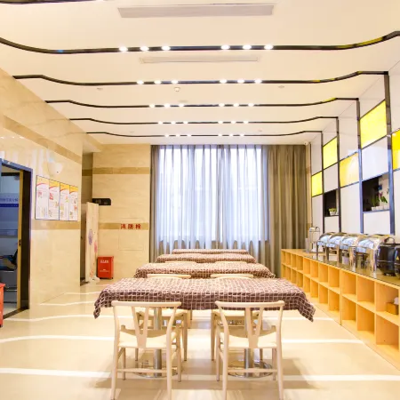 Lavande Hotel Shenzhen University city Metro Station Отели рядом с достопримечательностью «Озеро Сили»