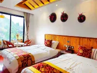 Furong Town Lushi Spring and Autumn B&B