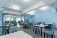 鉑曼假日酒店