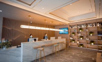 Kunlun Leju Hotel (People Plaza)