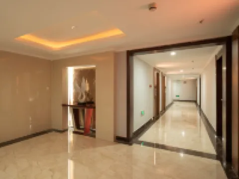 City Garden Hotel (Binzhou Bohai International Zhongbai Building)