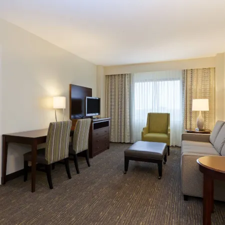 DoubleTree by Hilton Houston Medical Center Hotel & Suites Отели рядом с достопримечательностью «Станция легкого метро Smith Lands»