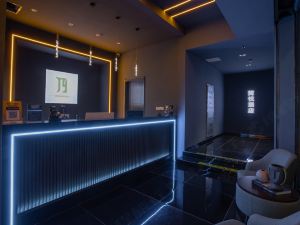 Kan Yuet e-sports Business Hotel (Tunxi District Street, Huangshan City)