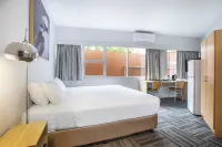 Meadow Inn Hotel-Motel Hotel berhampiran Epping RSL Bistro