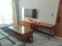 Luhe Weiyi Hotel