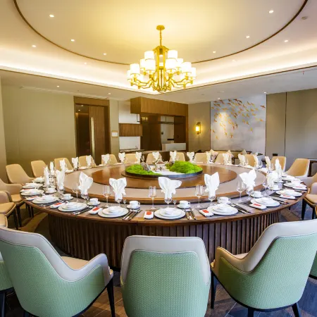 Xilong Meiren Valley Grand Hotel