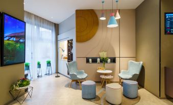 Home Inn - neo Shekou Building East Corner Metro Station