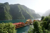 Changyang Aishangjia Business Hotel