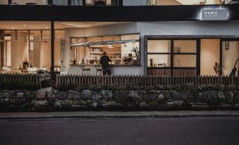 Erhai Nali Seascape Inn