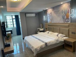 Foshan Lexiang Light Luxury Apartment