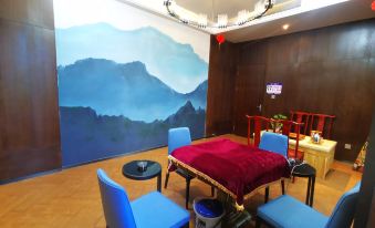 Yacheng Hotel (Liuzhou Yufeng Mountain high-speed railway station)