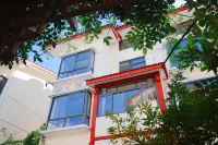A Ray of Sunshine Villa Inn Wuyishan Отели в г. Южный вход в живописный парк / городок Manyou / перевал Nanyuan