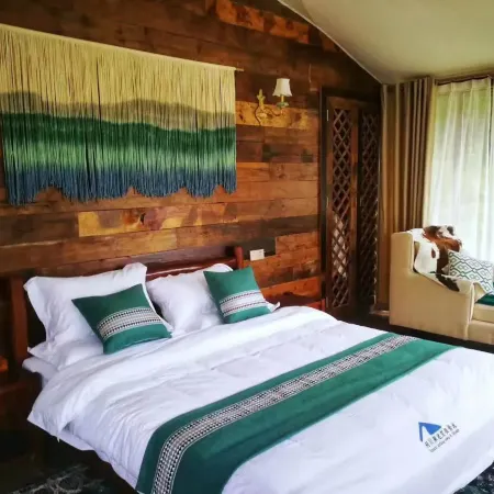 Lichuan Hanchi Resort Camp