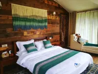 Lichuan Hanchi Resort Camp