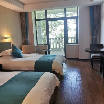 莫幹山柒葉樹下酒店 鄰近莫干山風景區-滴翠潭的酒店