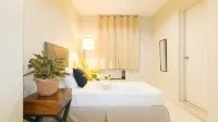 UrbanView @ Lacson Street Bacolod City by RedDoorz