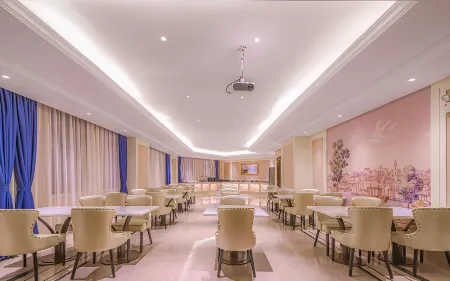 Vienna Hotel (Suzhou Lingbin Zhongling Avenue Branch) Отели в г. Линби