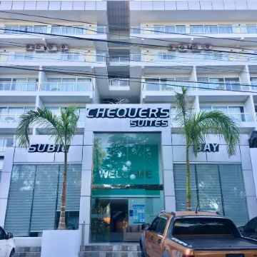 Chequers Suites Subic Bay