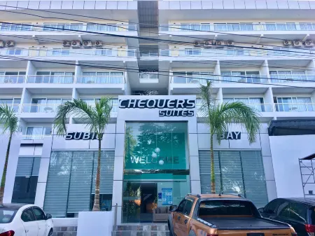 Chequers Suites Subic Bay
