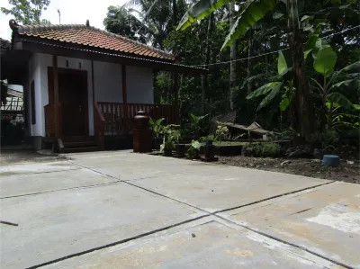 Griya Sukatno Hotel di Kembanglimus