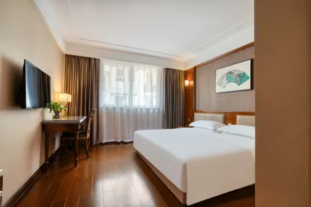 Fengqi Hotel (Hangzhou Hubin Jianguo North Road Metro Exit Branch)