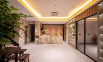 Hongxiang Zhixuan Hotel