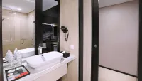 The Alts Hotel فنادق في Ilir Timur II