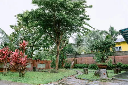 The Concept Hotel Express - formerly Chill Box Langkawi Отели рядом с достопримечательностью «Wat Koh Wanararm Langkawi»