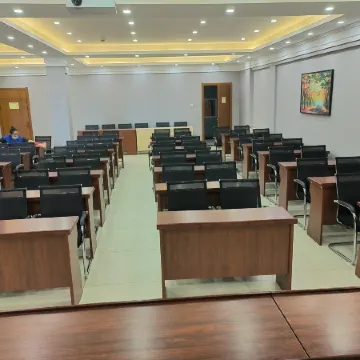 Changling Kaiyue Business Hotel (Changling Bus Station)