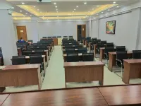 Changling Kaiyue Business Hotel (Changling Bus Station)