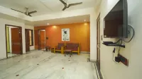 KalpTaru Residency by Grb فنادق في غريتر نويدا