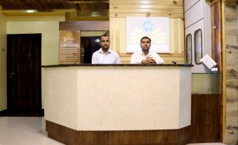 Avirahi Hotel