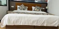 Zhuhai Meizhu Holiday Apartment (Mingzhu Light Rail Station) - Sala De Reina Boutique