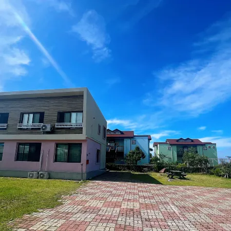 Stay in JEJU Отели рядом с достопримечательностью «Храм Пэкчеса»