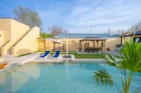 Beijing Yujian Private Hot Spring Homestay (Badaling Great Wall Branch) - Private Pools
