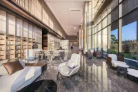 Nanchang Xiaolan Yingbin Middle Avenue Atour Hotel - parking
