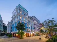 Ha Long Essence Classic Hotel Hotels near Tuan Chau Island