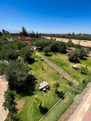 Guest House Qodwa Hotels in Srayeri
