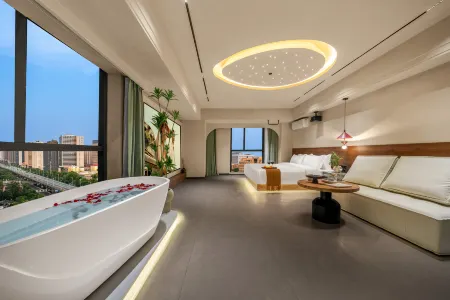 Zhiduo Future Hotel