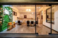 PiR2 house Hotels in North District
