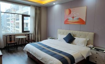 Qiongzhong Haoxin Business Hotel