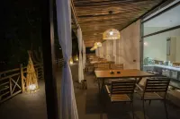 WuHe · Chunshan Luxury Lodge - bar