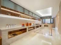 Vienna Hotel (Chaoyang Passenger Transport Center Youyi Street) Hotels in Chaoyang