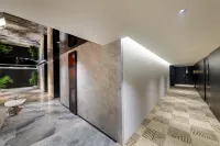 Cloud e-sports hotel